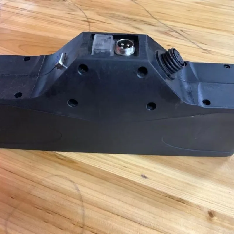 

Electric shears, pruning shears, batteries, fruit trees, garden branches, thick branches, orchards, backpack repair