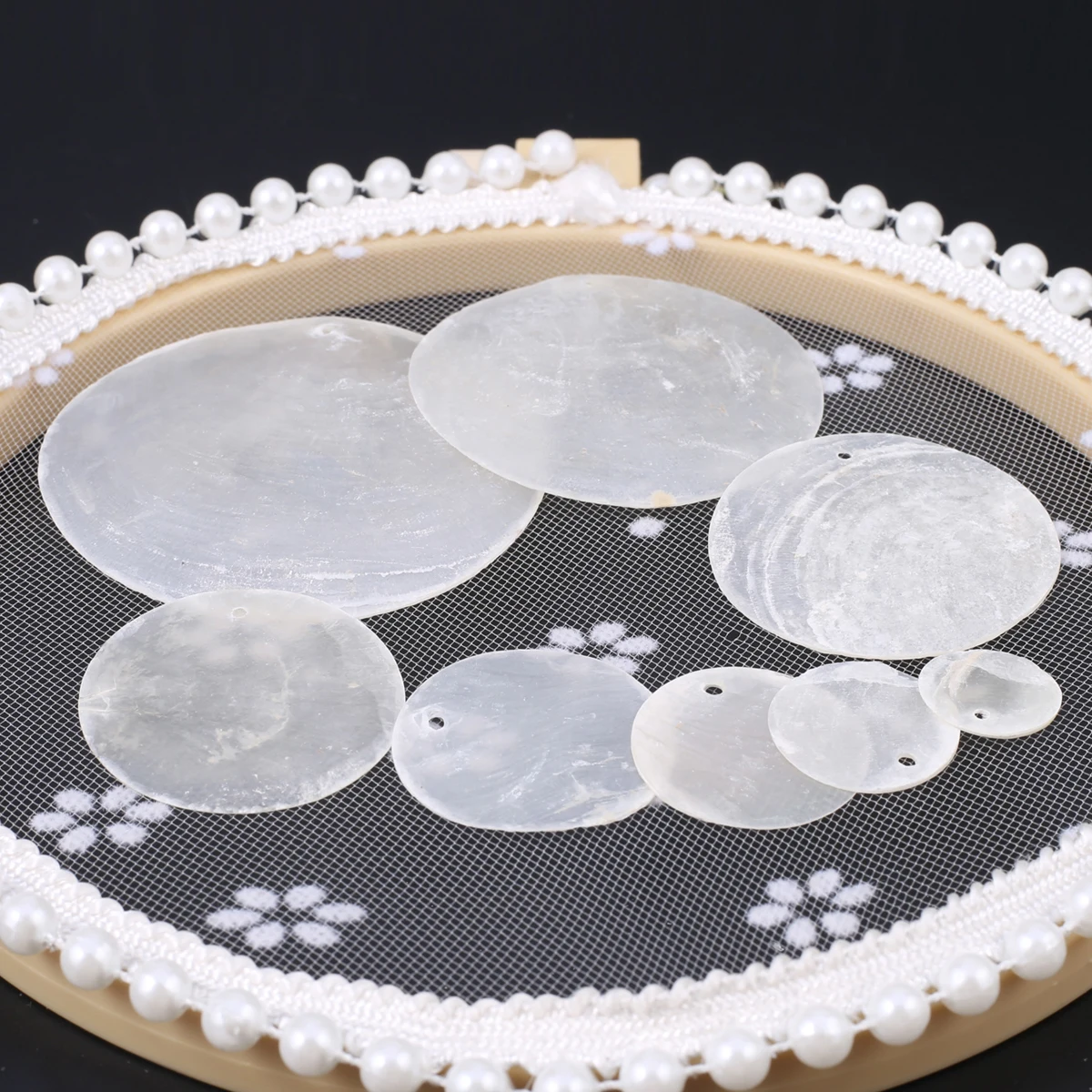 20Pcs Natural Mother of Pearl Shell Beads Matte Transparent Coin Shell Slice Pendant for Jewelry Making DIY Earrings Necklace