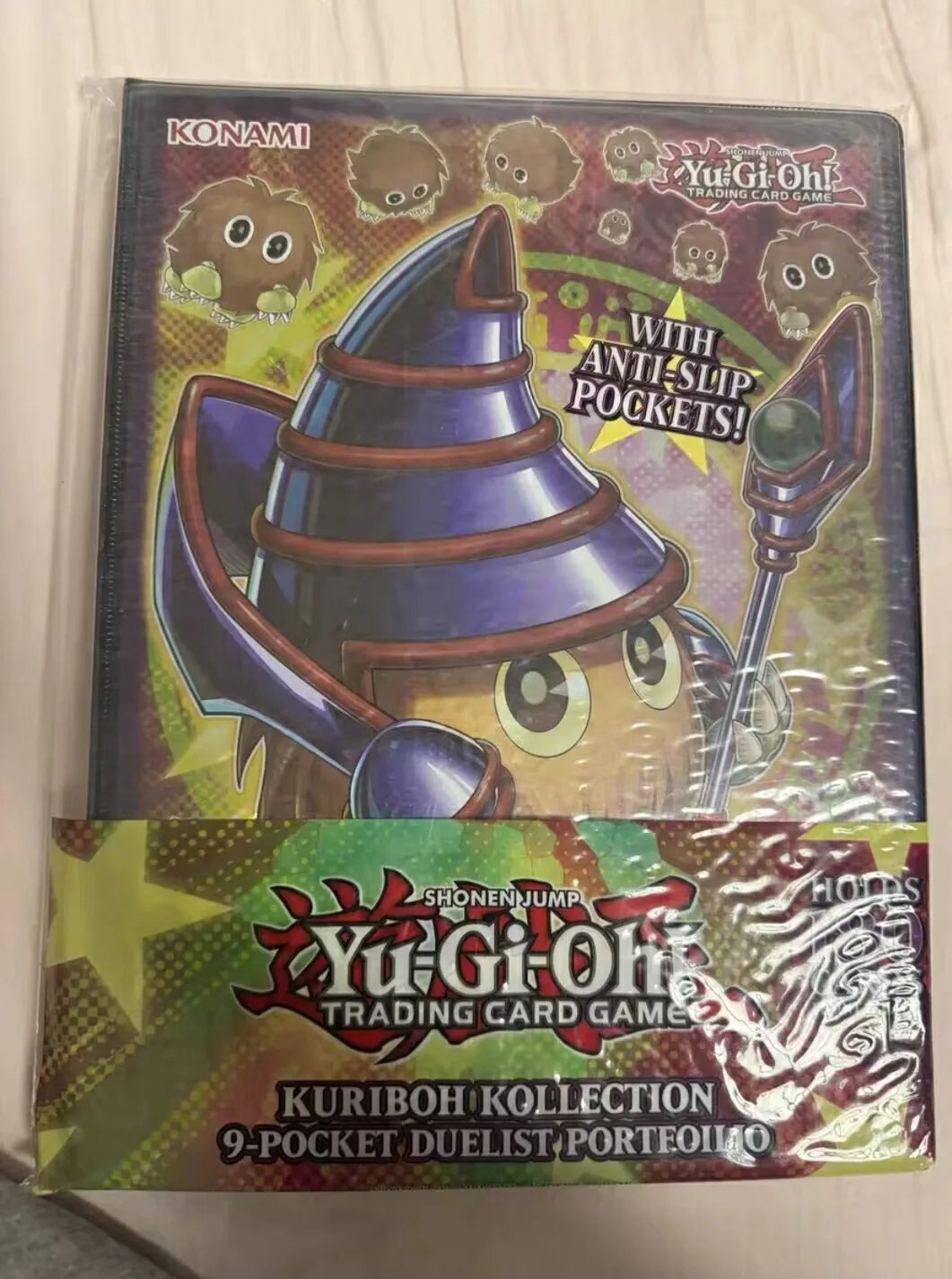 yugioh-konami-duel-monsters-tcg-magikuriboh-collezione-ufficiale-raccoglitore-per-carte-a-9-tasche-sigillato-per-giocatori