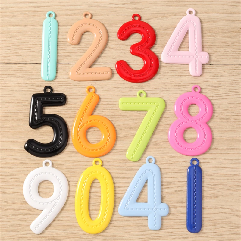 5 Stück niedliche, bunte Metallanhänger mit den Zahlen 0-9 zum Basteln von Schmuck, Halsketten, Ohrringen, Schlüsselanhängern und für DIY-Bastelarbeiten. – Detail 2
