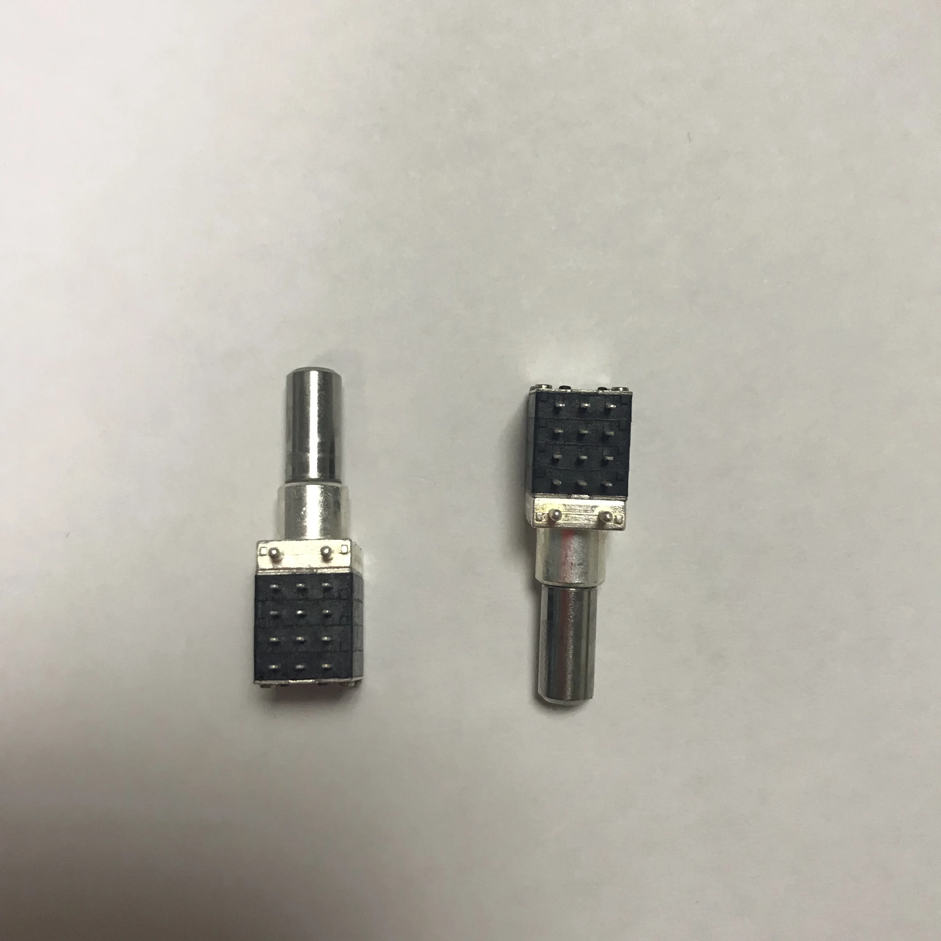 VOIONAIR 8 قطعة اتجاهين راديو الجهد قناة التبديل لموتورولا XIR P6600I XPR3300 XPR3300E DP2400 DP2400 راديو