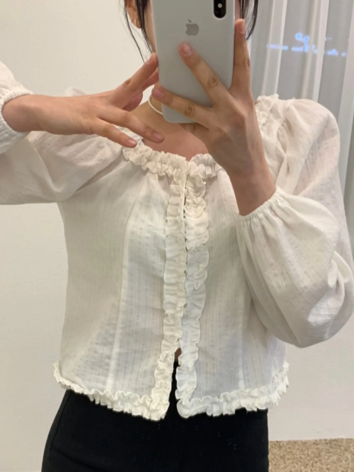 

White Bubble Sve irt Women's Korean Sle Agel ort Length Long Sve Spring 2025 Seasonal Faion Ladies' Blouse