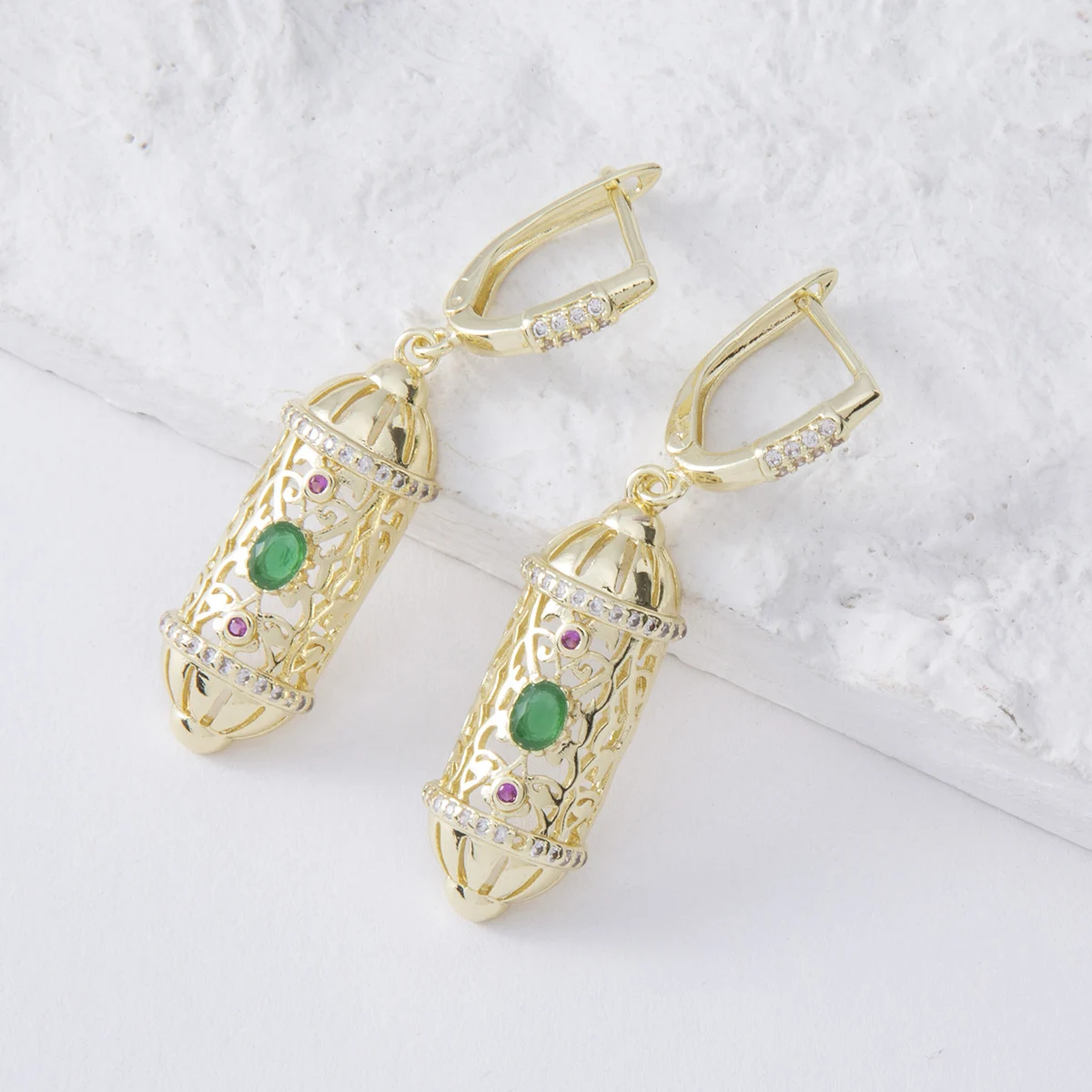 Hot Selling Accessory Wedding Jewelry Set For Women Green Decorative Stone Hollow Round Necklace Bracelet