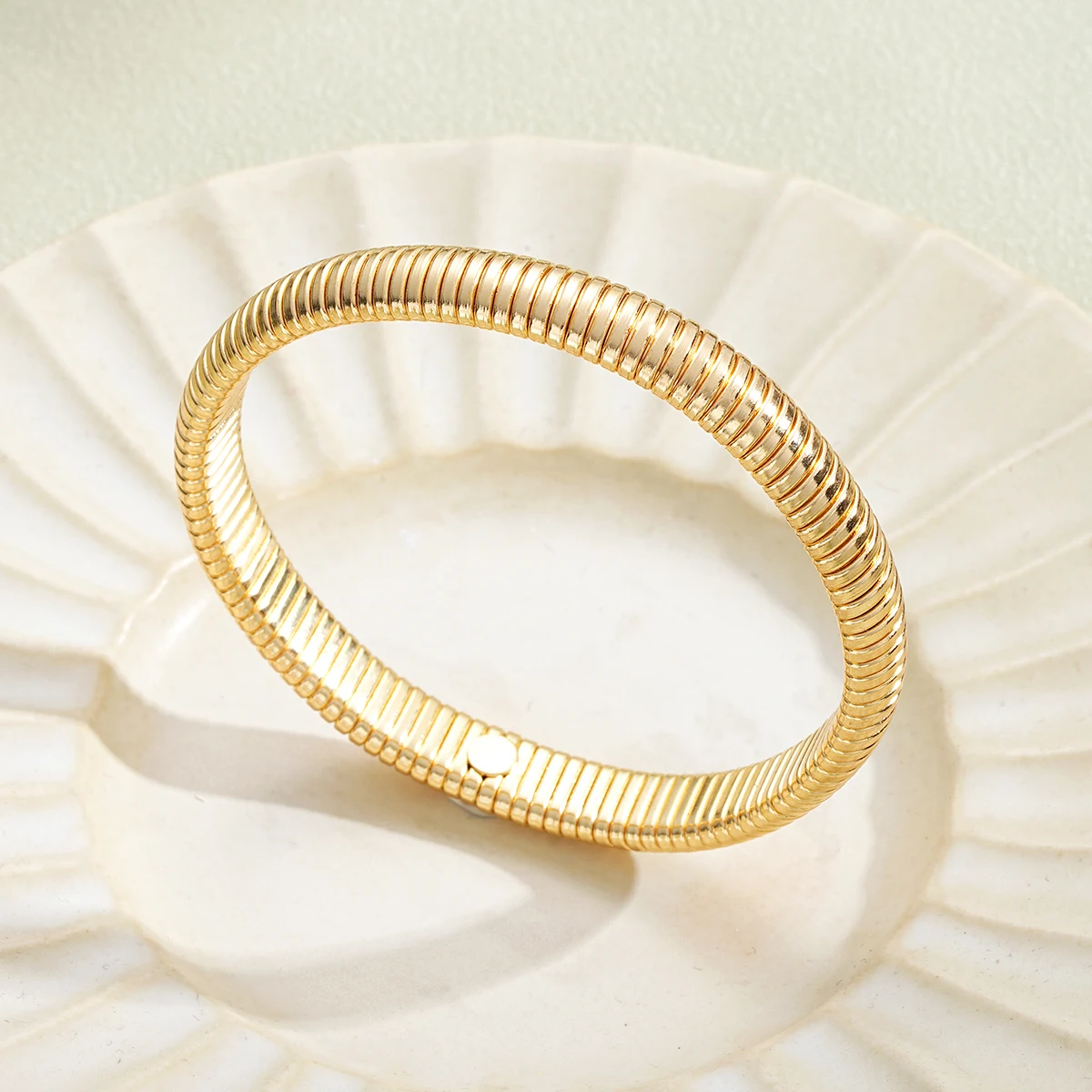 Vintage Gold Color Bangles for Women Chunky Stretch Thick Metal Wide Wristband Bracelets Set Fashion Unisex Jewelry Gifts 2024