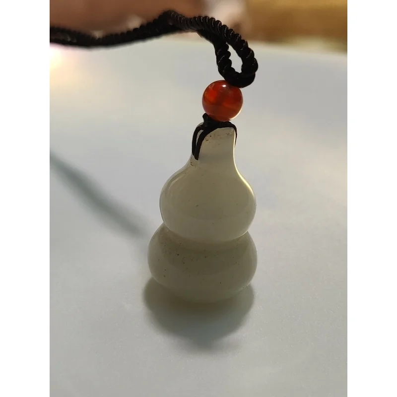 

Mongolian Jade Gourd Pendant Nelace Jewelry UK