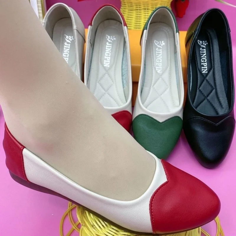 

Женские туфли из искусственной кожи на низком квадратном каблуке (до 3 см), с неглубоким вырезом, заостренным носком, на резиновой подошве, удобные, повседневные, офисные, женская обувь