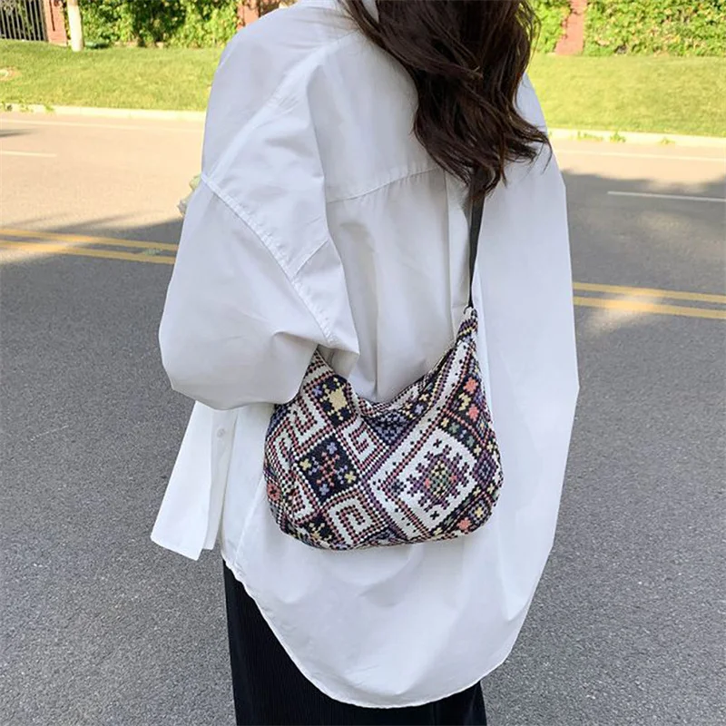 Female Shoulder Messenger Bag Trend Bag Simple Zipper Handbags Ethnic Style Canvas Shoulder Bag Small Tote 2023 Woven Beach Bag