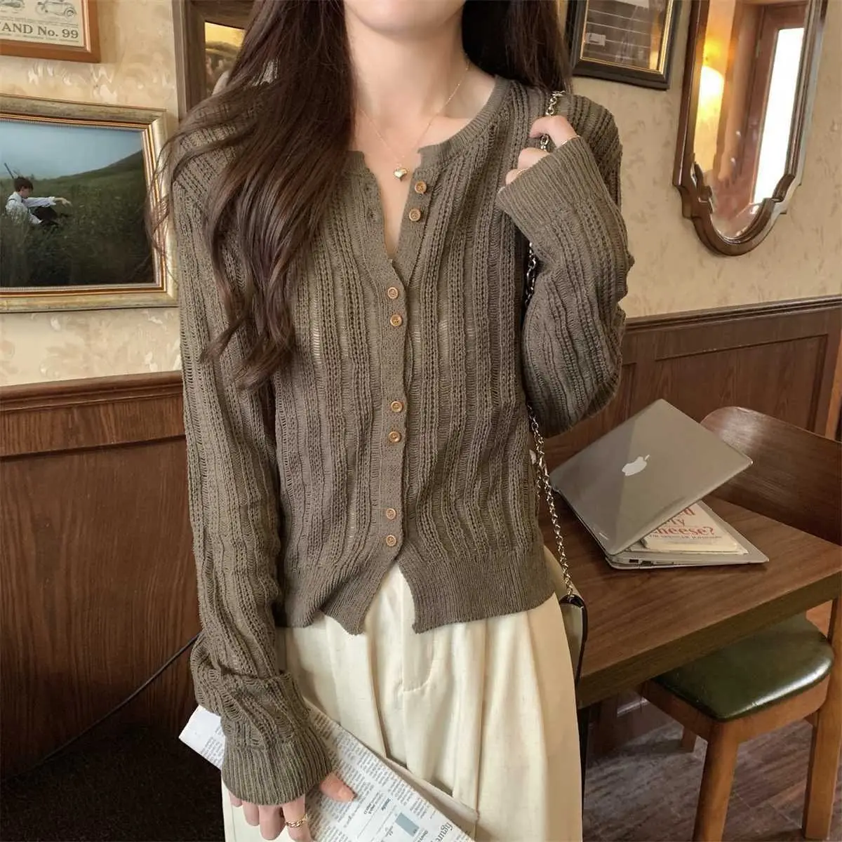 Hollow Temperament Long-sleeved Knitted Cardigan Jacket Design New Loose and Thin Knitted Sweater Top Sweater 3