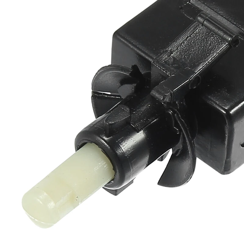 New Brake Light Switch For Mercedes-Benz Brake W124 W210 R170 W208 R129 SL W638 W201 W140 W463 A0015450109, A0005457709