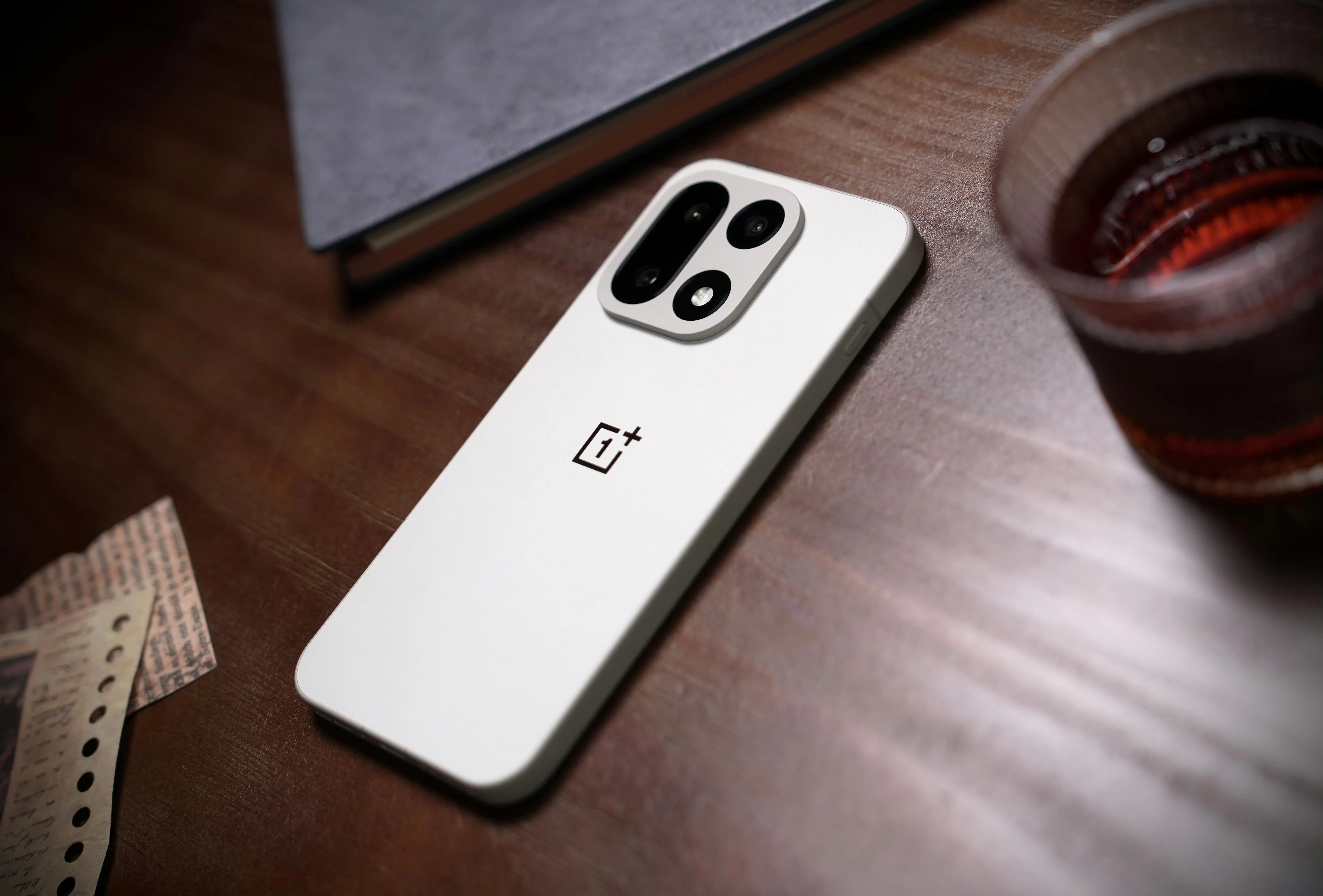 Unlocked China Version OnePlus 15 Snapdragon8 Elite Gen5 6.78inch AMOLED 165Hz 50MP 7300Mah 120W Super Charger NFC OTA PLK110
