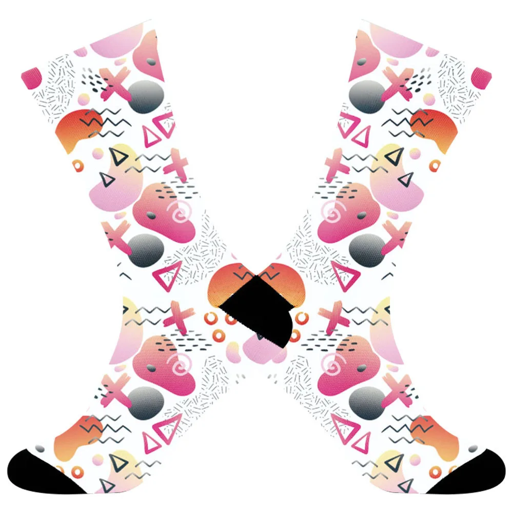 2025 Nuovo materiale traspirante in seta di ghiaccio, raffreddamento sportivo senza piedi attaccati, calzini dipinti con spray forniscono un'esperienza fantastica.