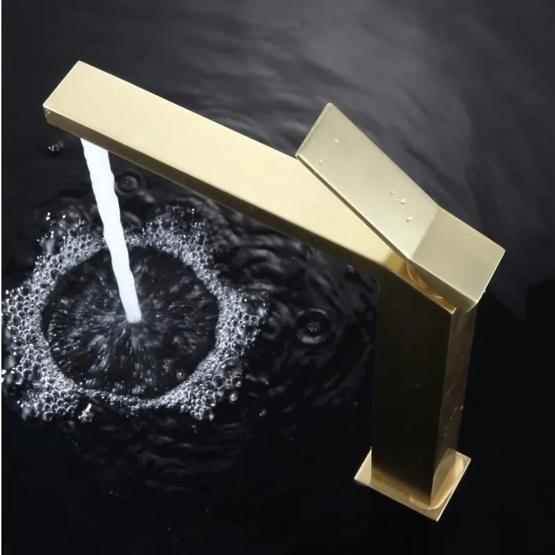 Basin Sink Faucet Brass Brush gold Bathroom Sink Faucet Water Mixer Tap Vanity Hot Cold Water Bathroom Faucets New Brush Gold