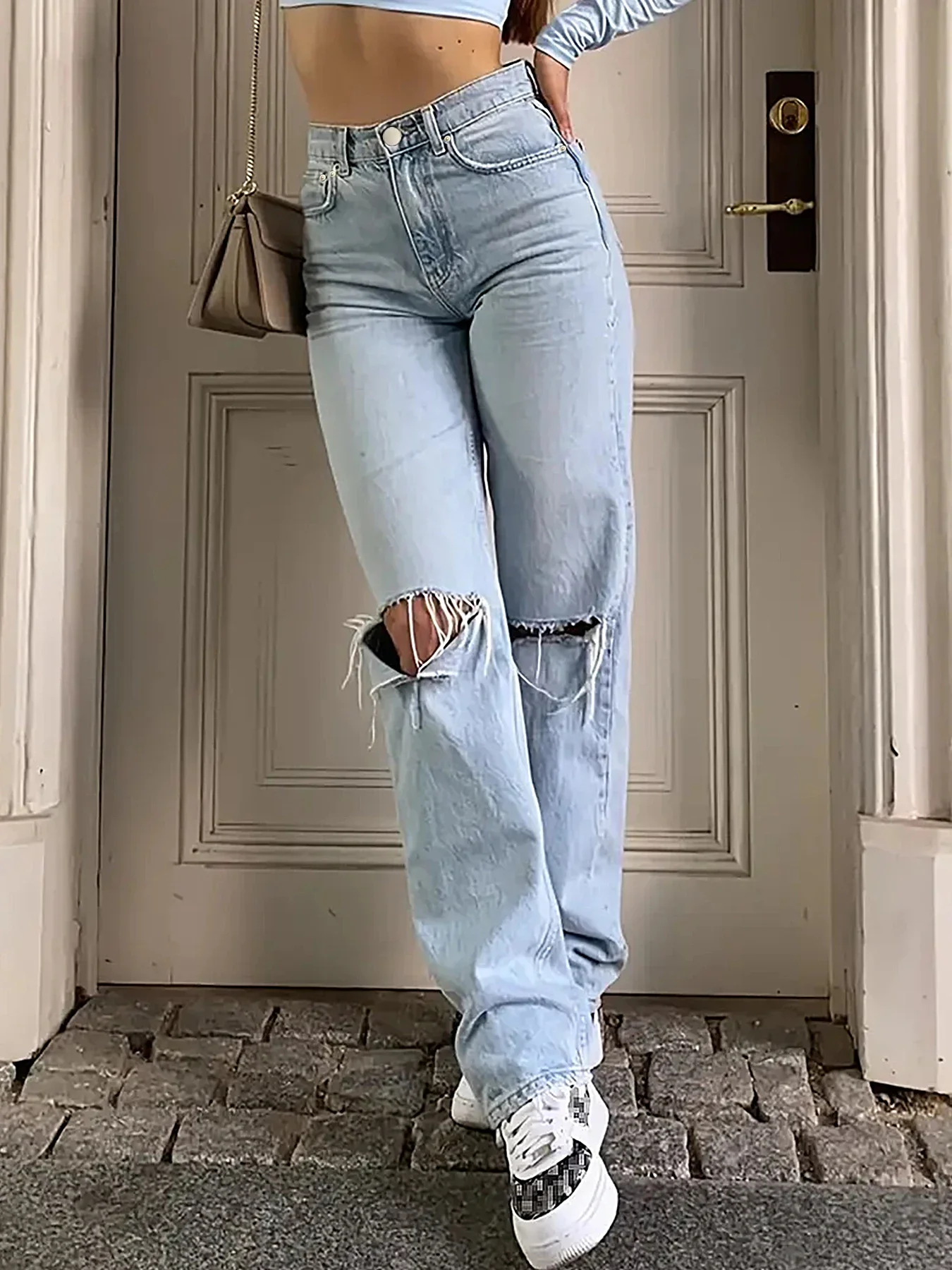 

Women's new knee-piercing jeans, loose, comfortable and casual, fully matching straight micro-elastic jeans