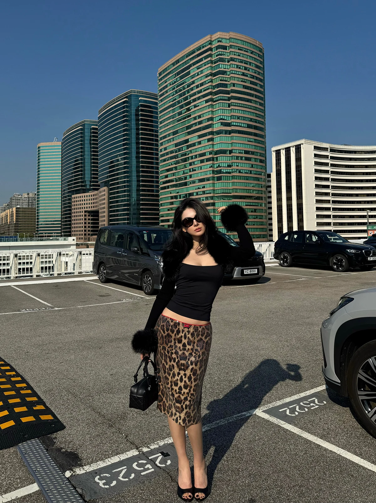 

Юбка-карандаш ICVIBE красного цвета с низкой талией, с пайетками, облегающая, длиной до колена, модная, для женщин, из полиэстера.