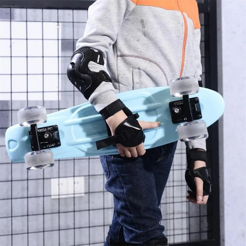 Children Skateboard Four Wheel Skate Board Kid Scooter Longboard Pulley Wheel Double Rocker Maple Skateboard Alloy Roller Board