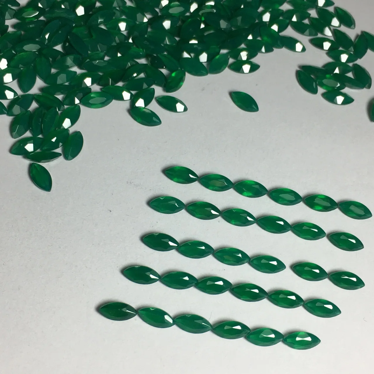 Factory Wholesale 100% Real Natural Marquise Green Agate Gemstone Loose Gems Diy Material for Jewelry