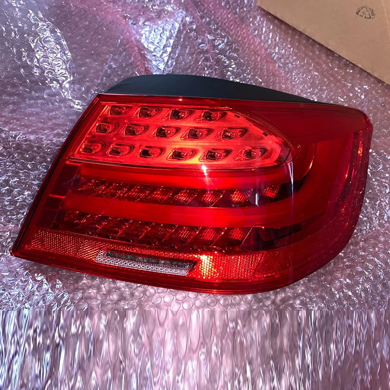 LED taill light Suitable for BMW E93 brake light M3 330 335i 2010-2013 lampshade reversing rear taillight Car accessories
