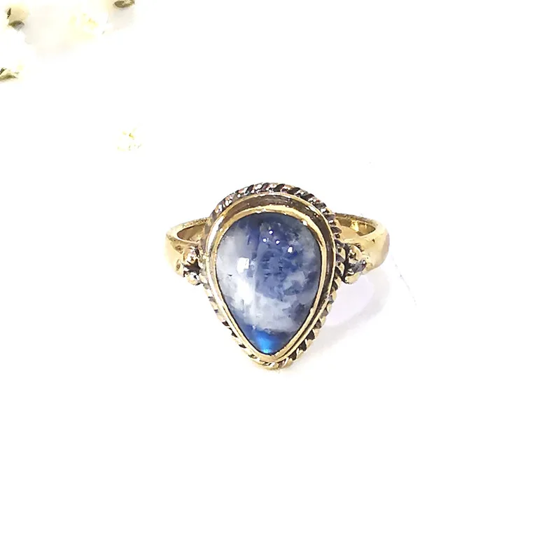 Natural Stone Rings Brass Inlaid Heart Moonstone Lovely Vintage Rings for Lady From Nepal R019