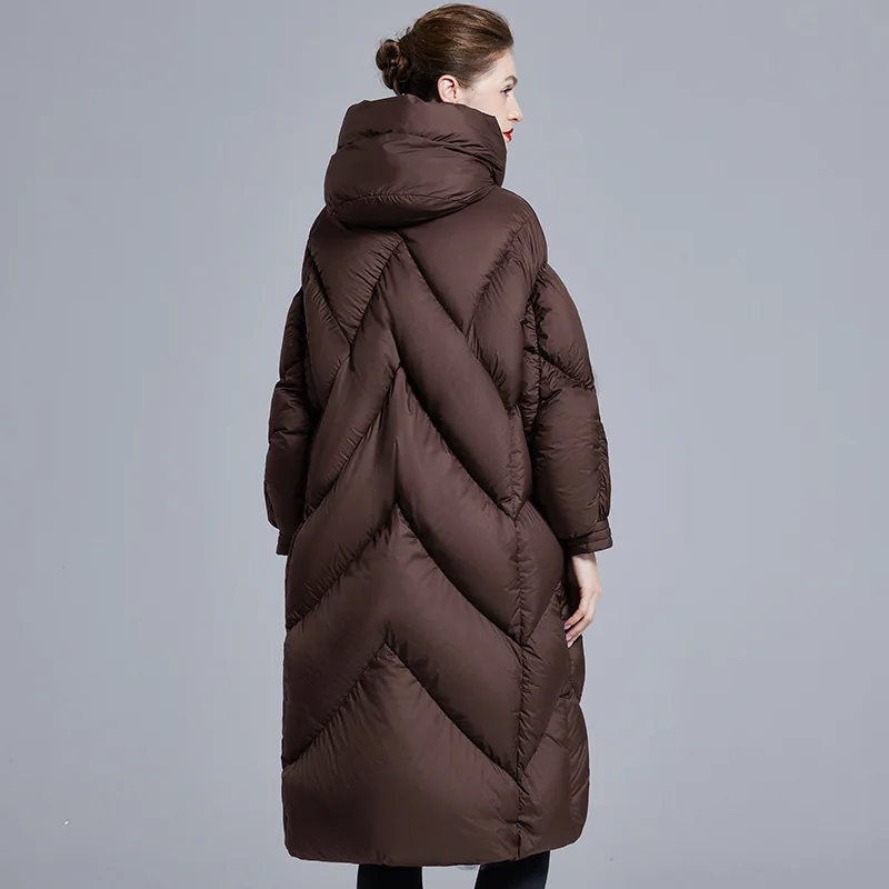 Vêtements pour femmes épais couette ample grande taille 90 blanc canard vers le bas manteau nouveau Design Original femmes longue doudoune hiver 2025
