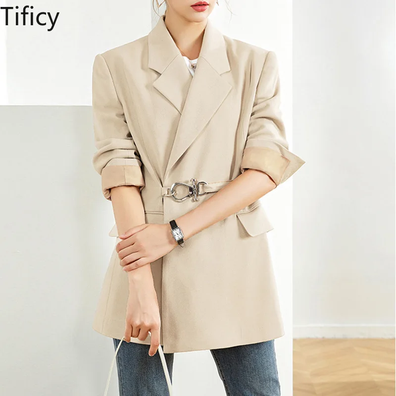 

Epburn Style Design Sense Small Blazers Women in Spring 2024 New Polo Collar Long Sleeved Slim Fit Slim Temperament Suit Jacket