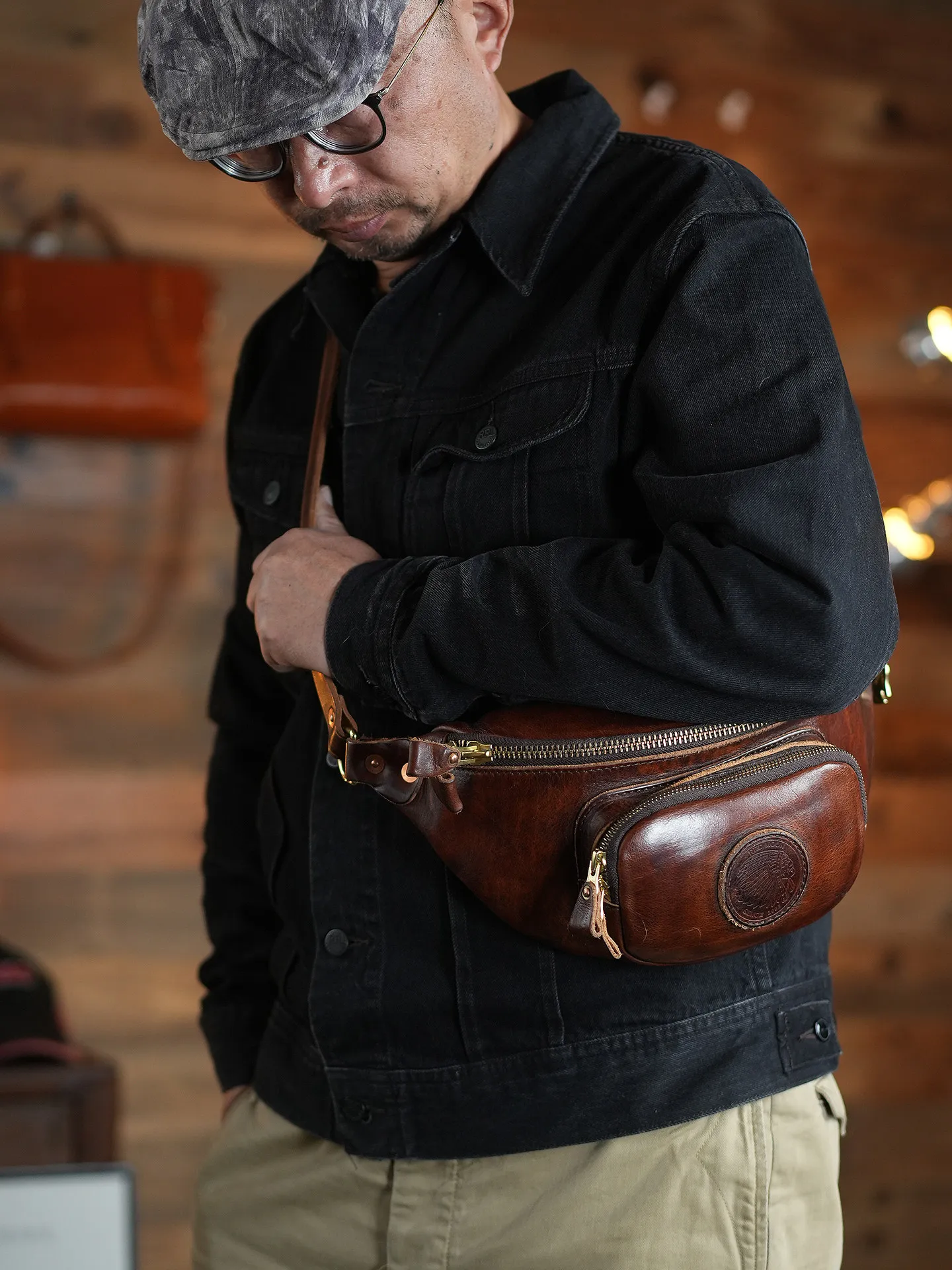 

casual vintage high quality first layer cowhide men's chest bag fashion sports genuine leather small motorcycle crossbody bag