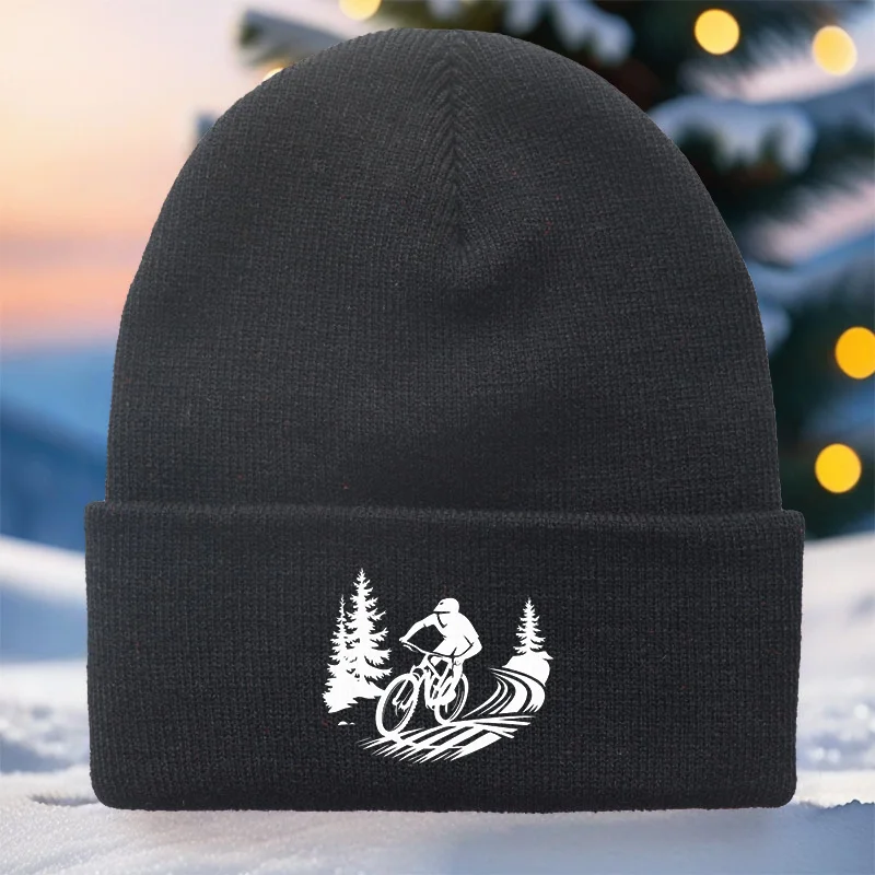A Cycling-Themed Hat, Perfect for Couples Who Ride Mountain Bikes, Providing Warmth for Autumn And Winter