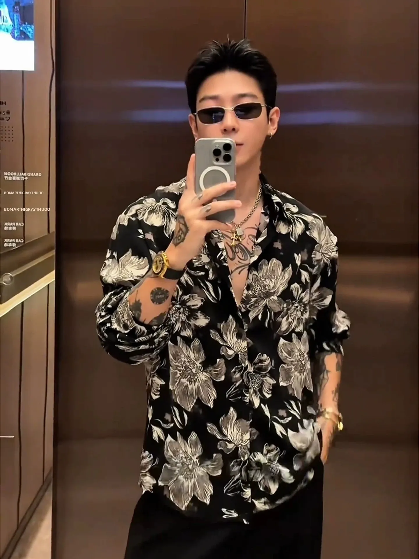 

Men's Long Sleeve Ice Silk Shirt Summer Thin Floral Print Sun Protection Beach Vacation Casual Shirt Breathable Comfortable P...