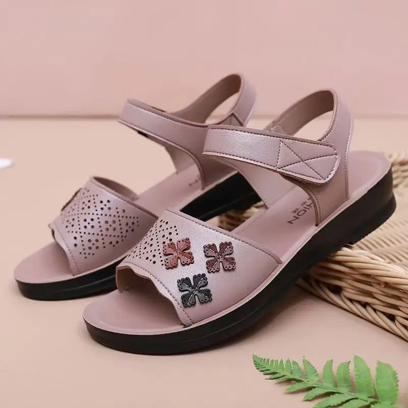 

Middle Aged And Elderly Women Flat sole Leather Sandals Summer New Soft Sole Non Slip Breathable One Word Velcro Sandals