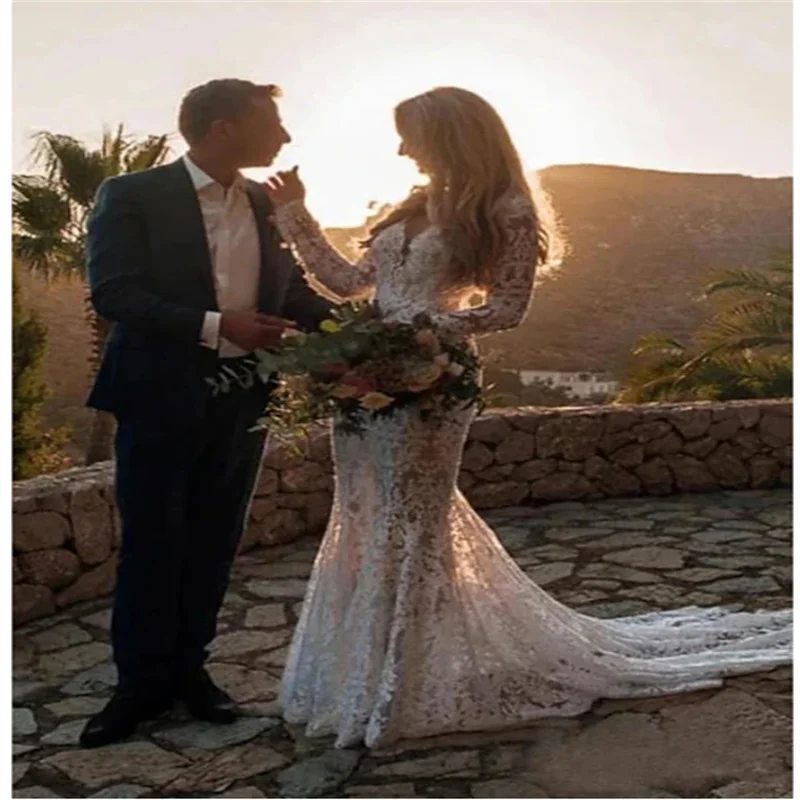 

Beach Wedding Beach Open Back Boho Wedding Dresses Mermaid V Neck Long Sleeve Court Train Lace Bridal Gowns With Appliques