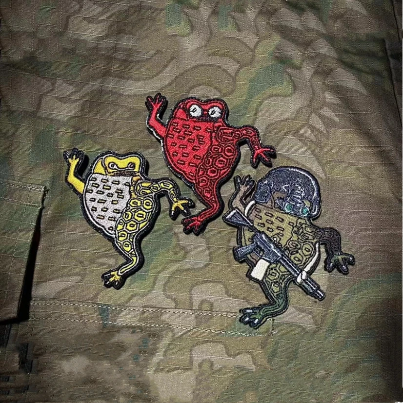 Three-legged Golden Toad Embroidery Patch Chinese Lucky Frog Fortune Wealth Tactical Badge for Clothing Backpack Decoration