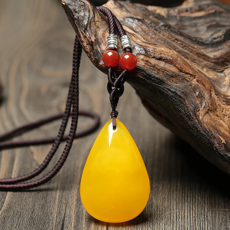 

Natural Amber Water Drop Necklace Women Pendant Handmade Beaded Necklace Fine Jewelry Gemstone For Party Gift