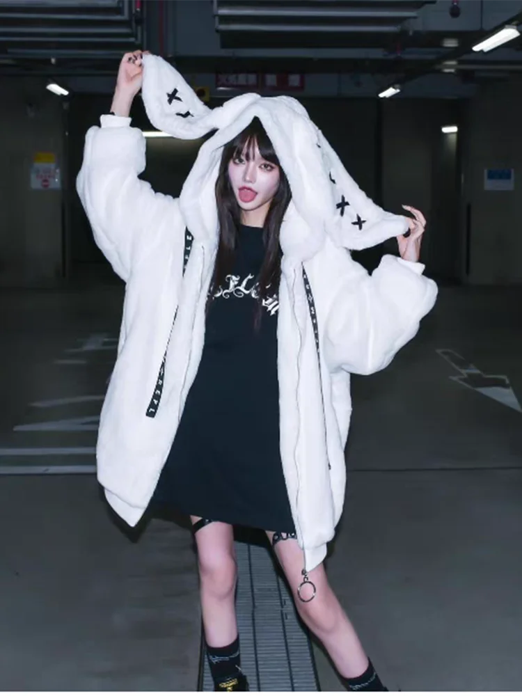 Lautaro Herbst Übergroßer süßer süßer weicher lila schwarzer Kunstpelzmantel Damen mit Hasenohren Kawaii lose flauschige Jacke Hoodie 2023 – Detail 16