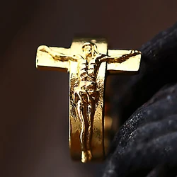 Men's Vintage Stainless Steel Jesus Cross Rings Fashion Character Relief Religious Ring Creative Party Gothic Jewelry Wholesale