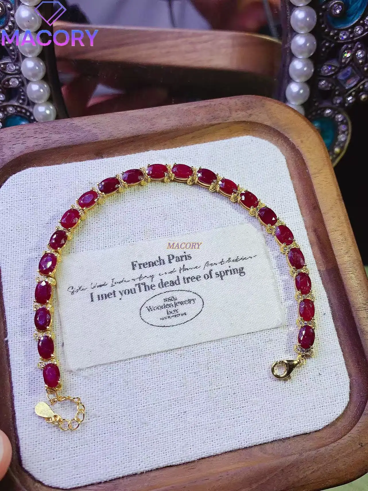 سوار روبي أحمر رائع للنساء، فضة استرلينية 925، تصميم كلاسيكي أنيق جديد، ألوان أحجار كريمة نابضة بالحياة، مصنوع بدقة