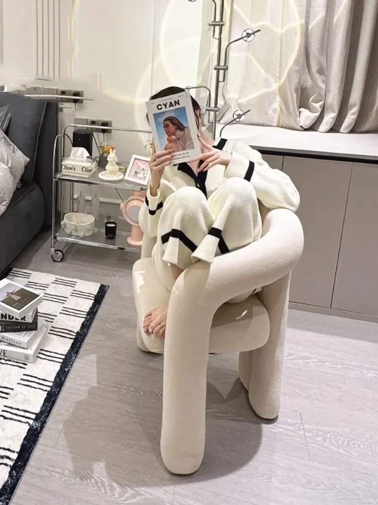 เก้าอี้แต่งหน้ามีพนักพิงสีแดงตาข่ายปรับแต่งเองได้เก้าอี้บ้านสำหรับเด็กผู้หญิงเก้าอี้ห้องนอนกระโถนฝึกเด็กเจ้าหญิงหรูหรา