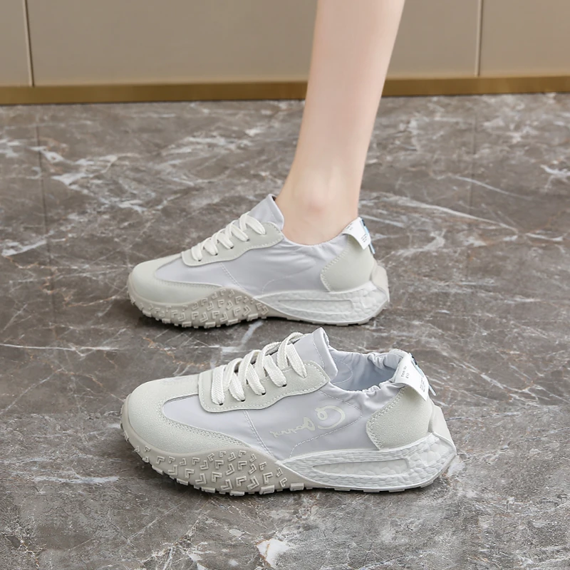 

Round Toe Unisex Breathable Mesh Shoes Spacious Inner Space Full Ventilation Outdoor Long Walk Sport Shoes