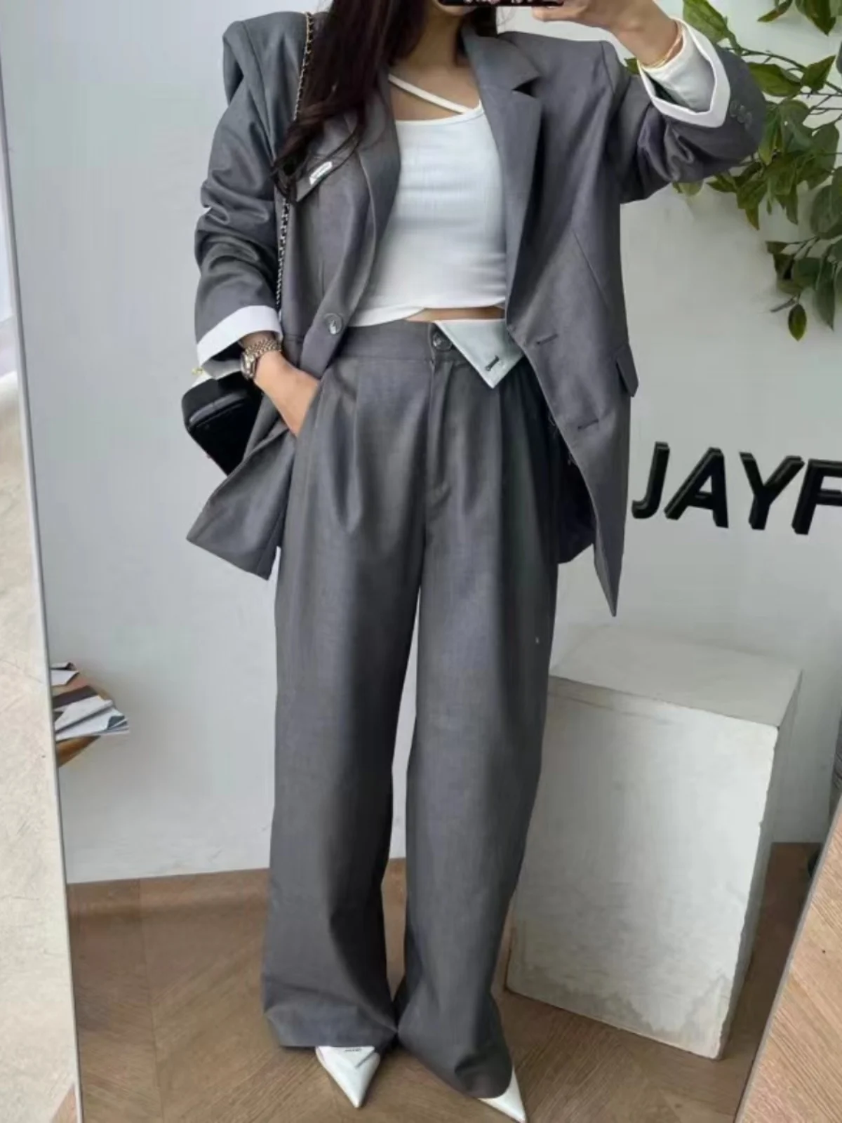 

Loose Women's Suit Jaet with Color Blo Cuff Pleated Slimming High Waist Straight Leg Pants Faion Set Polyester Fabric