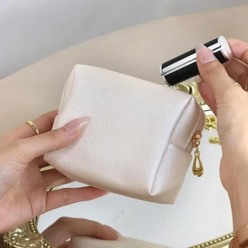 Women Cosmetic Bag, Portable Mini Travel Makeup Pouch, Small Storage Bag for Lipstick and Cosmetic Accessories