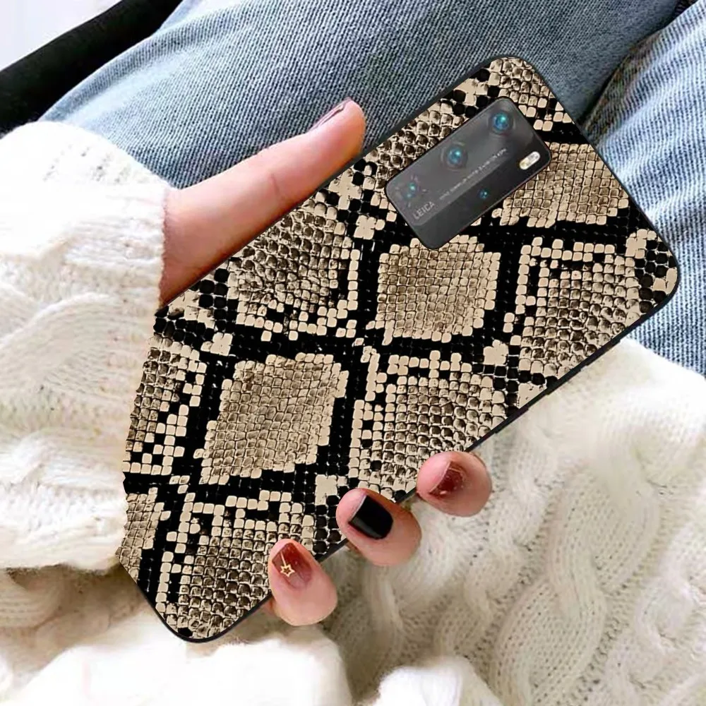 Snakes Skin Phone Case For Redmi 8 9 10 pocoX3 pro for Samsung Note 10 20 for Huawei Mate 20 30 40 50 lite