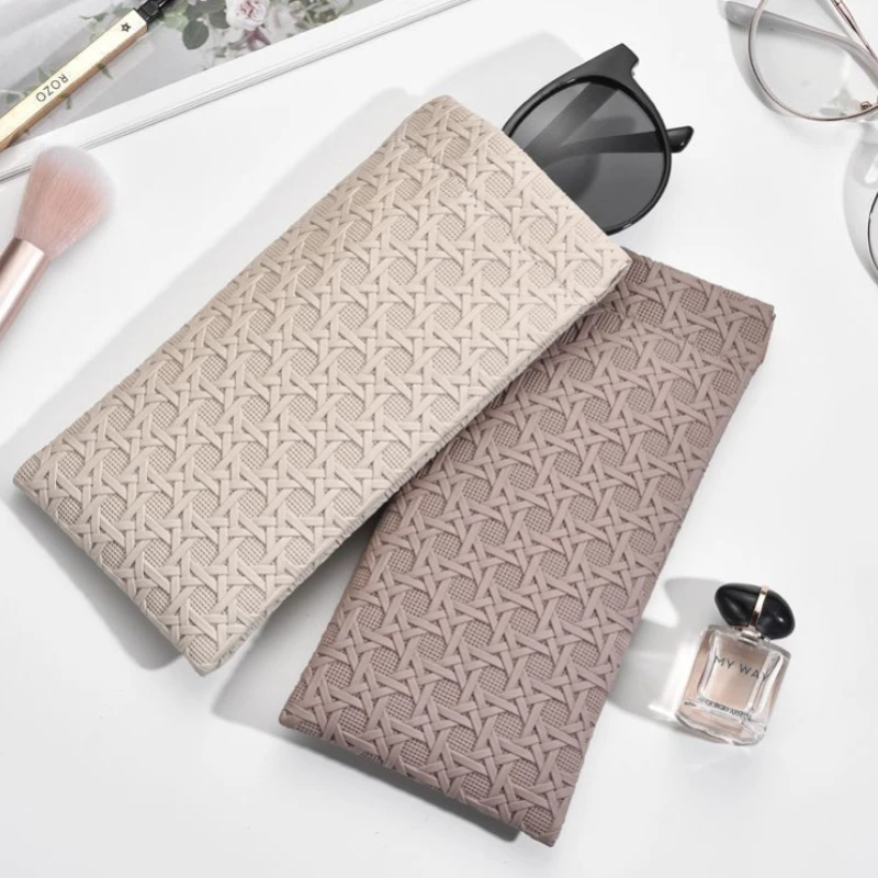

Automatic Closing Glasses Storage Bag Portable Lightweight Soft Eyeglasses Sleeve for Women Daily Outdoor Travel Carry Use