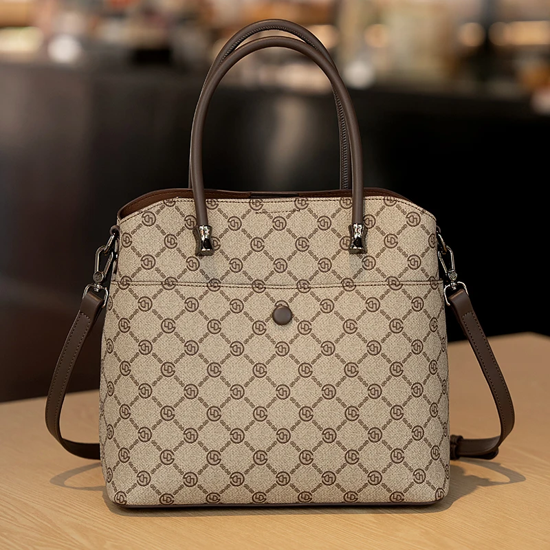 

Gland Dai Large Capacity Light Luxury Women's Bag 2025 New Retro Print Fashion Easiest for Match Portable Shoulder Crossbody Bag