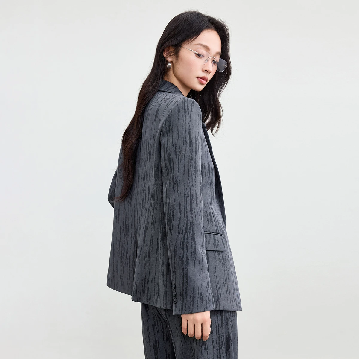 SENTUBILA Women's Design Sense Blazers 2026 Autumn Single Button Closure Long Sleeve Elegant Casual Slim Suit Jacket 153XC2939