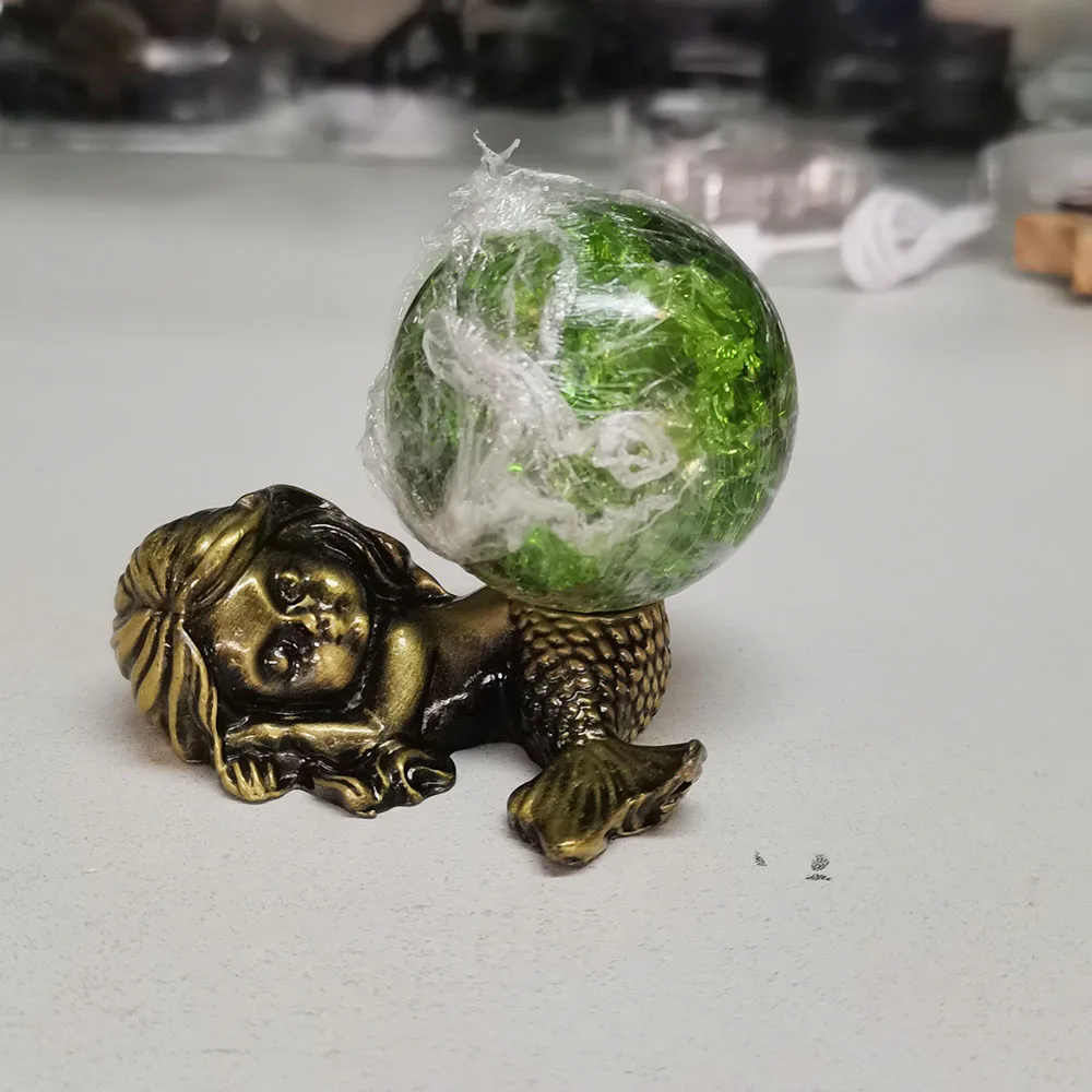 

Cuter Golden Mermaid Metal Crystal Base Holder Sphere Support Display Stand Photography Props Handicraft Room Desk Decoration