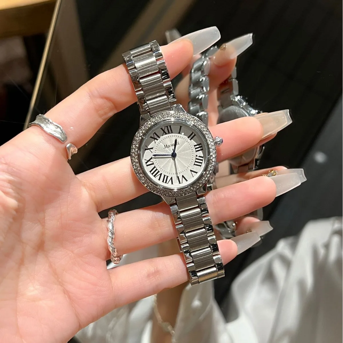 

Elegant Business Women Roman Watches Vintage Calendar Steel Bracelet Wrist watch Quartz Simple Fashion Watch Shell