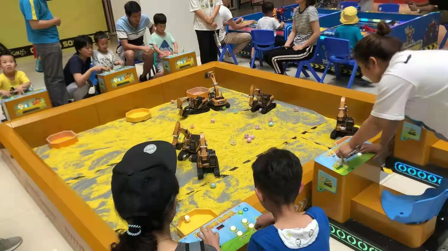 New Products Profitable Business Opportunities in Children's Park with Cheap Price Metal Excavator Toys