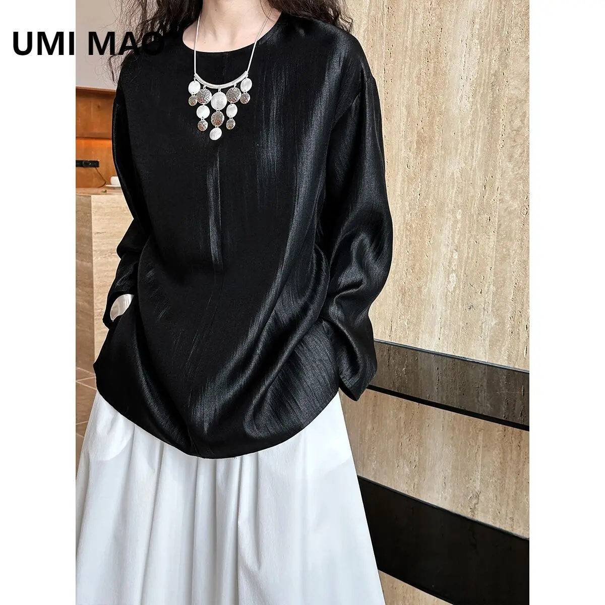 

UMI MAO Minimalist Raglan Sleeves Pearl Round Neck Pullover Small Shirt For Women Loose Lazy Old Money Style Draping Top