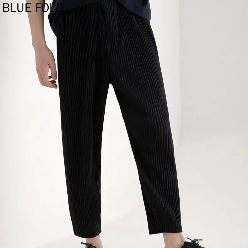 Miyake-Pantalones plisados para hombre, pantalón de zanahoria elástico, informal, suelto, de nueve puntos, ropa de verano