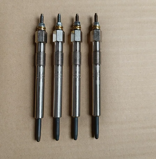 قابس التسخين المسبق لشاحنة JAC - قابس التسخين المسبق لمحرك Shuailing / Kangling Diesel 4DA1 (قابس Isuzu Glow Plug / قضيب التسخين)