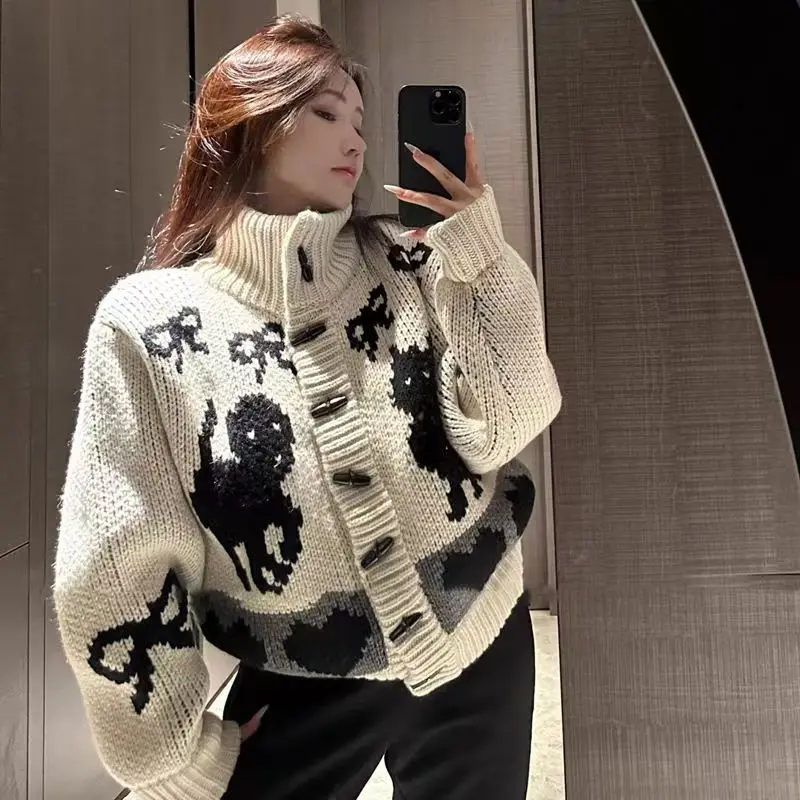 

Cartoon Cat Bow Jacquard Knitted Cardigan Retro Horn Button Autumn Winter New Loose Sense Casual Chic Women Clothing