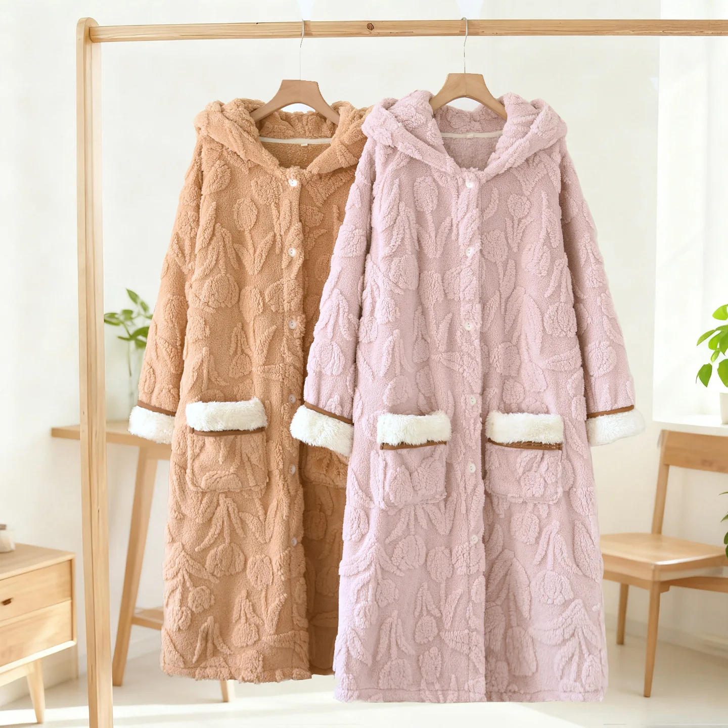 

Comfort Flannel Women's Nightdress Sweet Tulip Mid-length Thicken Hooded Night-robe Winter Coral Fleece Warm Homewear